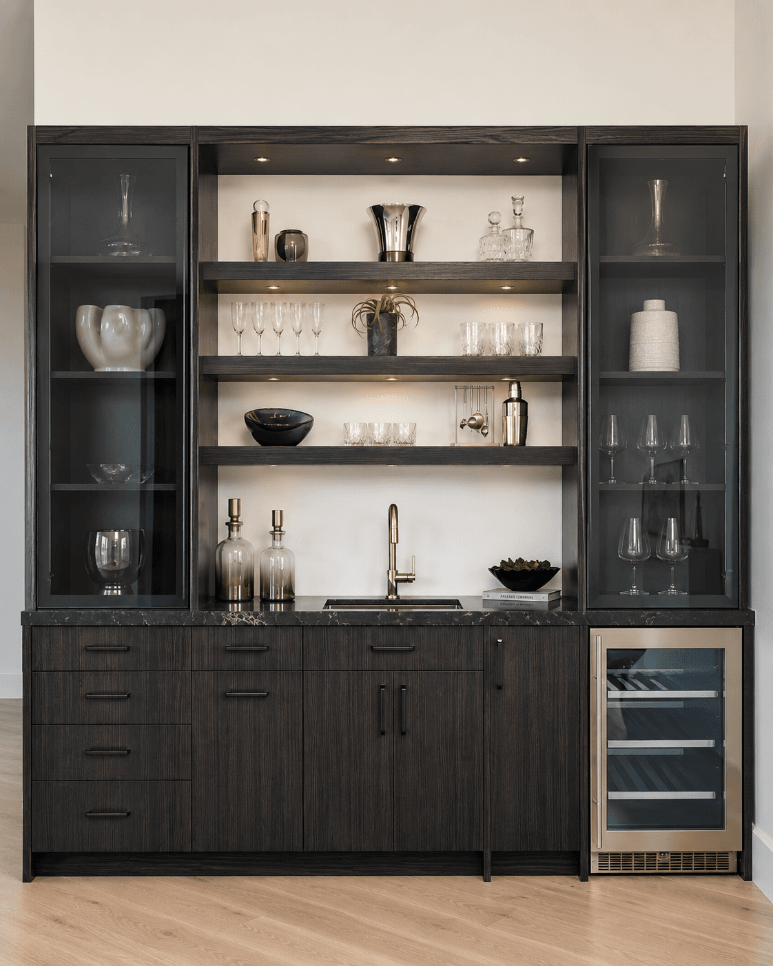 Built-in bar detail